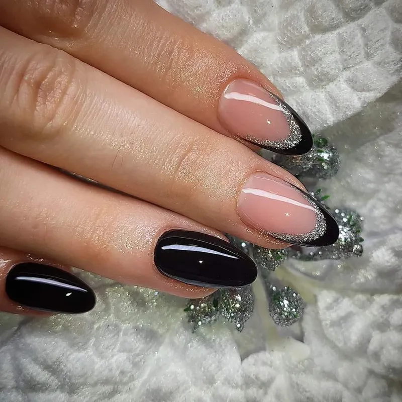 Venalisa UV/LED Gél Lakk Black No.911 7.5 ml