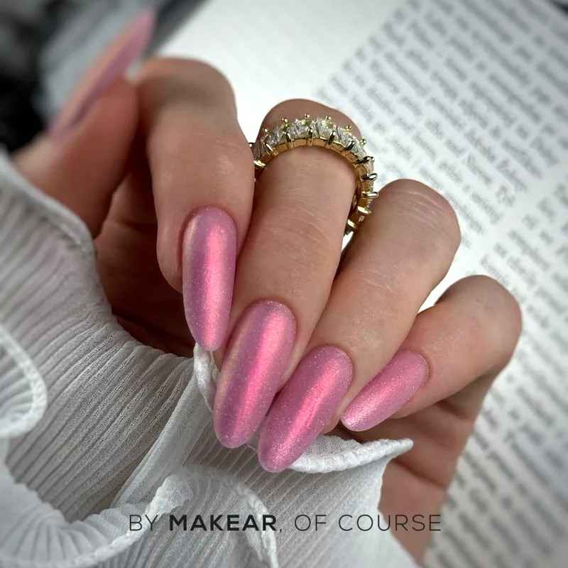 MAKEAR Cat Eye Rubber Base 8ml - ERB01 Babe