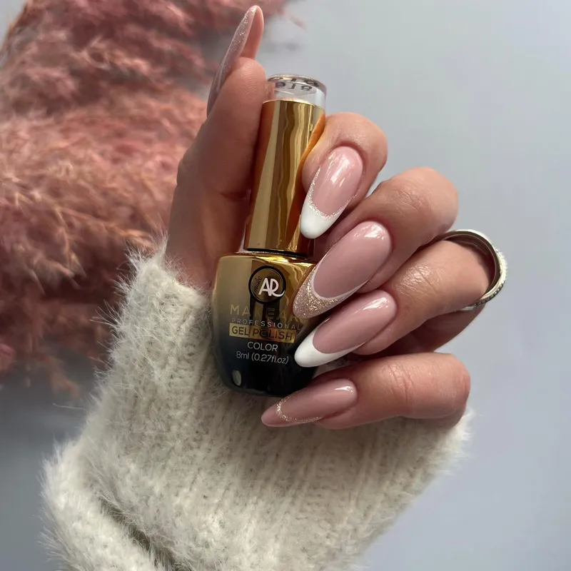 MAKEAR 'Say Yes' Gel Polish 8ml No.618