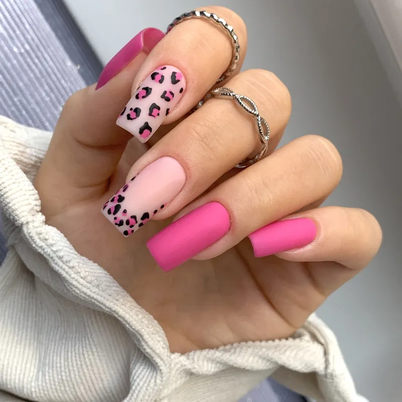 MAKEAR Gel Polish 8ml No.504