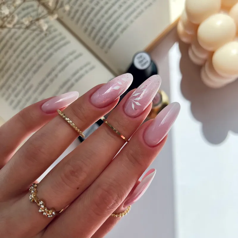 MAKEAR 'Say Yes' Gel Polish 8ml No.617