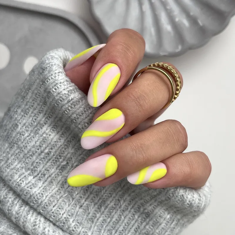 MAKEAR 'Say Yes' Gel Polish 8ml No.617