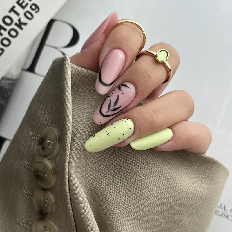 MAKEAR 'Say Yes' Gel Polish 8ml No.618