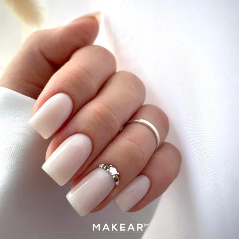 MAKEAR Nude Rubber Base 8ml - NRB01 White