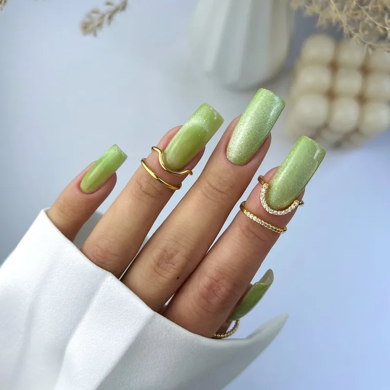 MAKEAR Cat Eye Gel Polish 8ml - HEMA-FREE - No.CL06