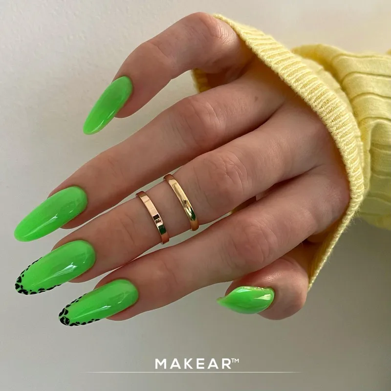 MAKEAR Rubber Base Juicy 8ml - CRB17 Matrix Green