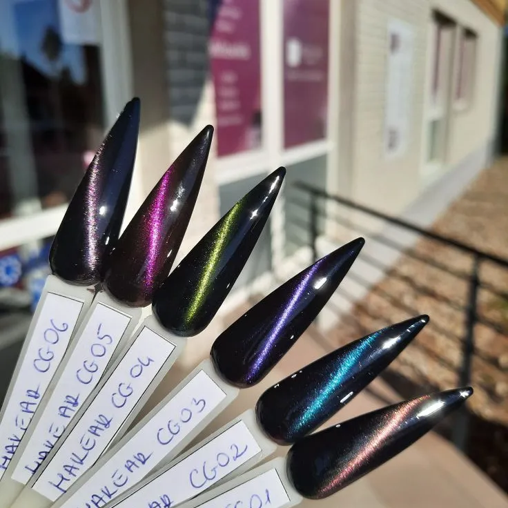 MAKEAR Cat Eye Gel Polish 8ml No.CG04