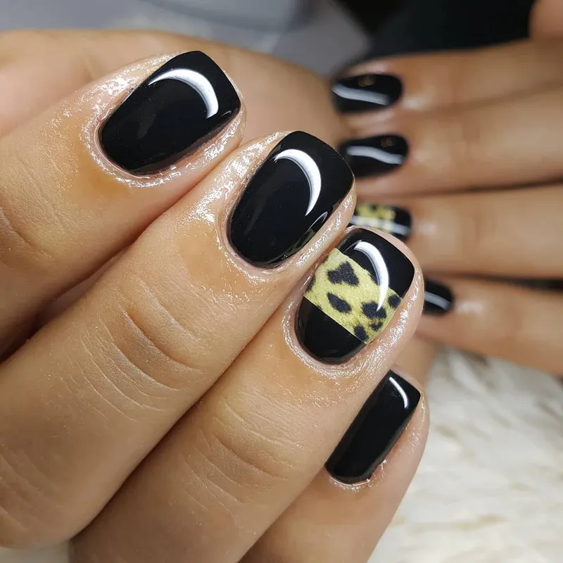 Profinails Gel Lac LED/UV lakkzselé 6gr No.040 - Fekete