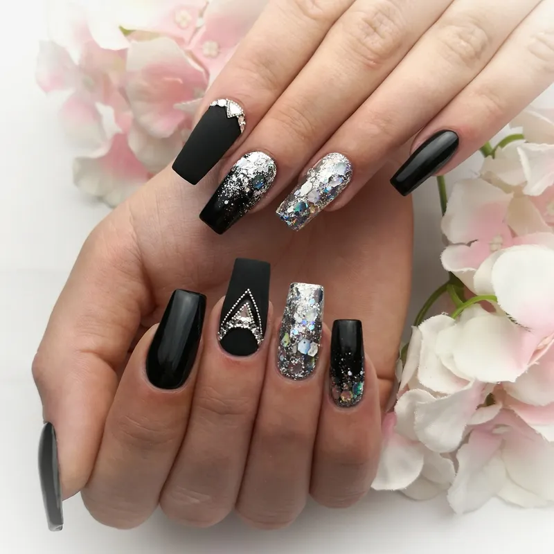 Profinails Gel Lac LED/UV lakkzselé 6gr No.040 - Fekete