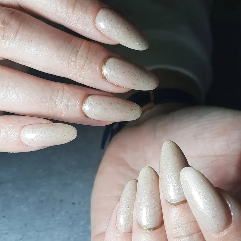 Venalisa UV/LED Gél Lakk 7.5 ml No.743