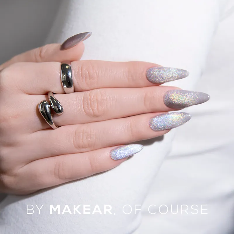 MAKEAR Holo Cat Eye Gel Polish 8ml - Cleangirl Collection - No.HC01