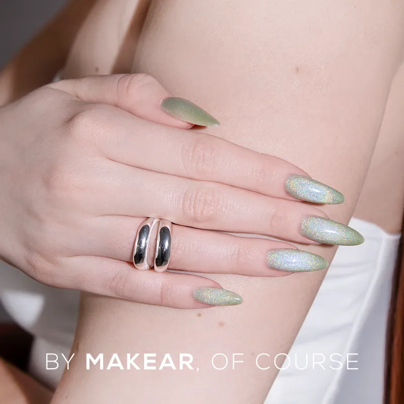 MAKEAR Holo Cat Eye Gel Polish 8ml - Cleangirl Collection - No.HC05