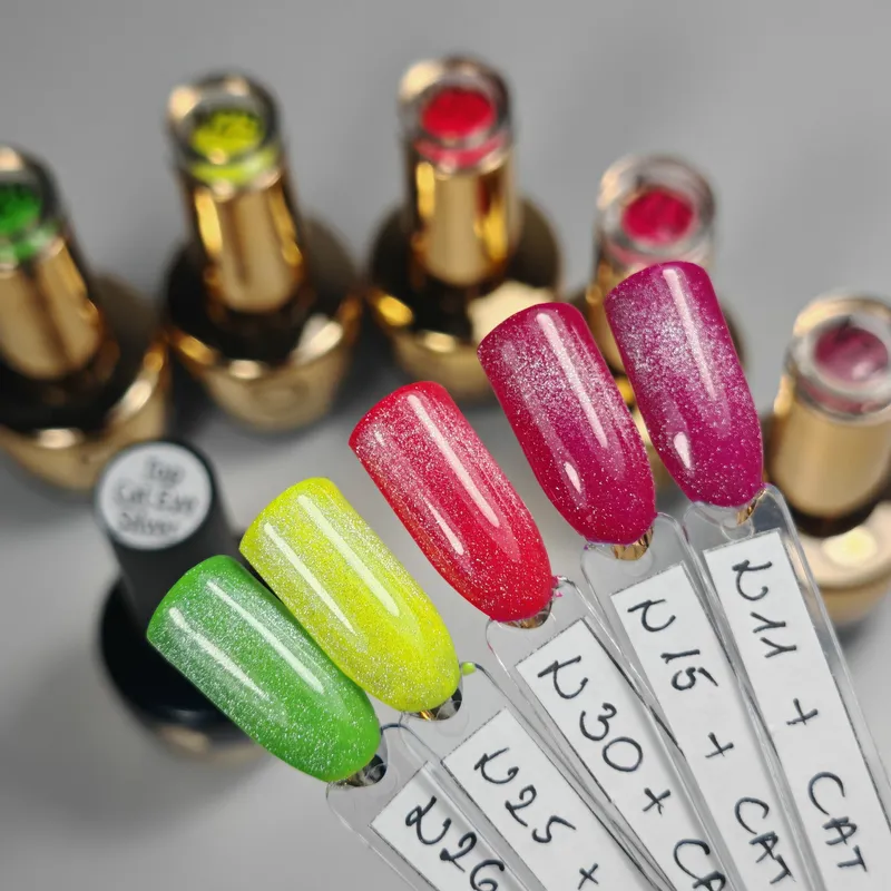 MAKEAR No Wipe Top 8 ml - Cat Eye Silver