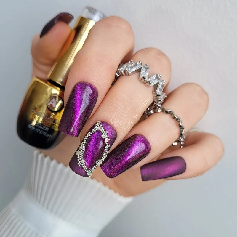 MAKEAR Cat Eye Gel Polish 8ml No.CG05