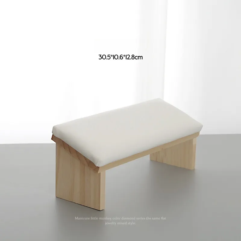 Professzionális mini kéztámasz - fehér műbőr fa lábbal