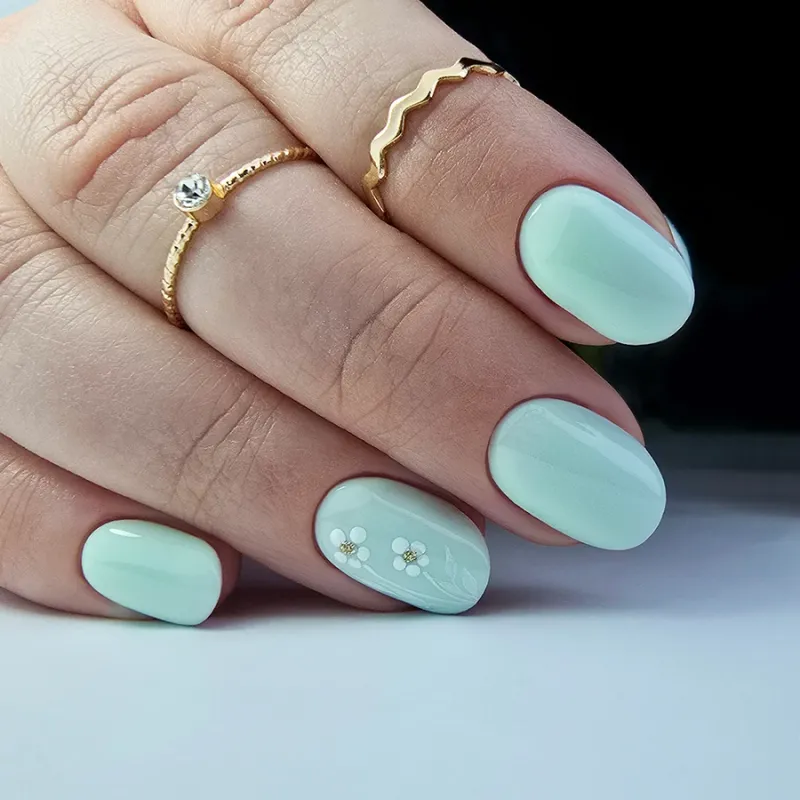 NAILVANA Géllakk - Iconic 064