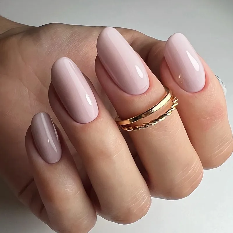 NAILVANA Géllakk - Iconic 033