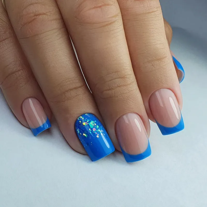 NAILVANA Géllakk - Iconic 045