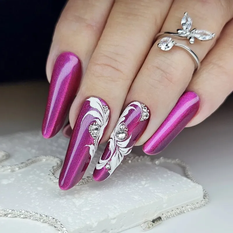 NAILVANA Géllakk - Cat Eye 024