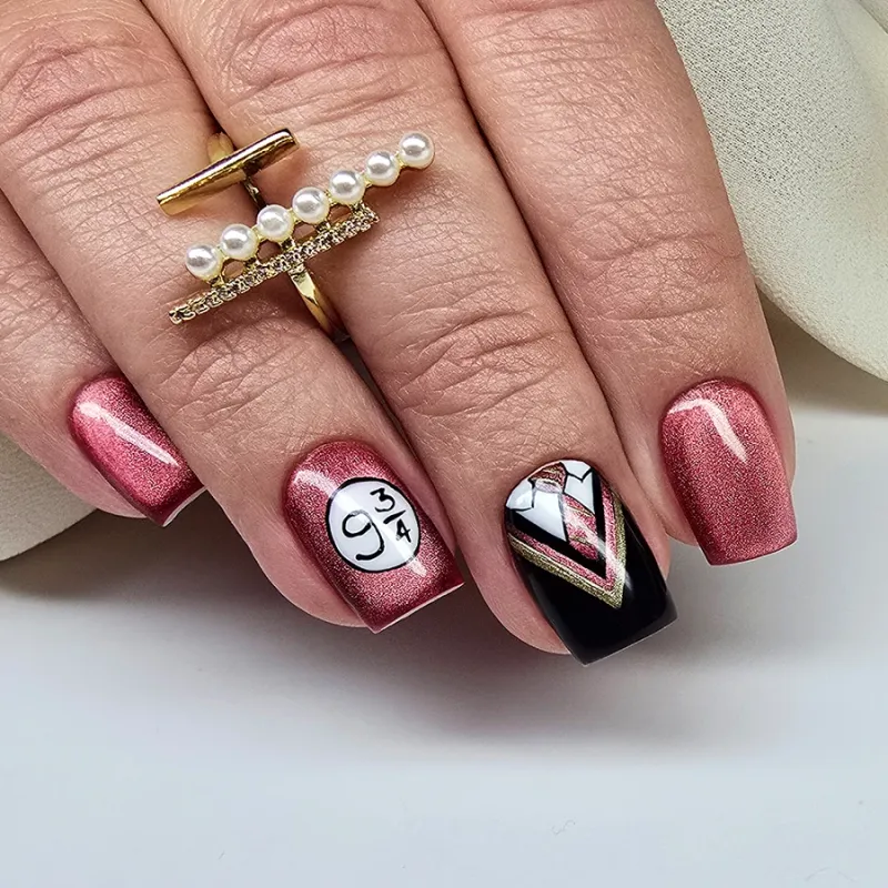 NAILVANA Géllakk - Cat Eye 025