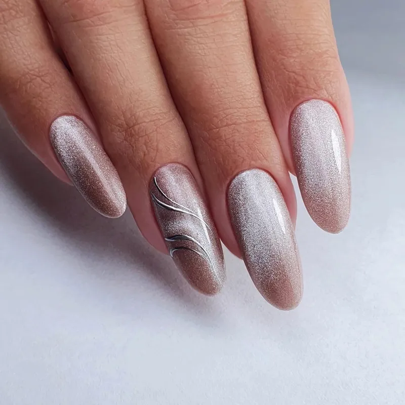 NAILVANA Géllakk - Cat Eye 006