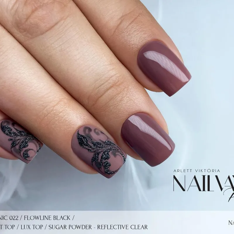 NAILVANA Géllakk - Iconic 022