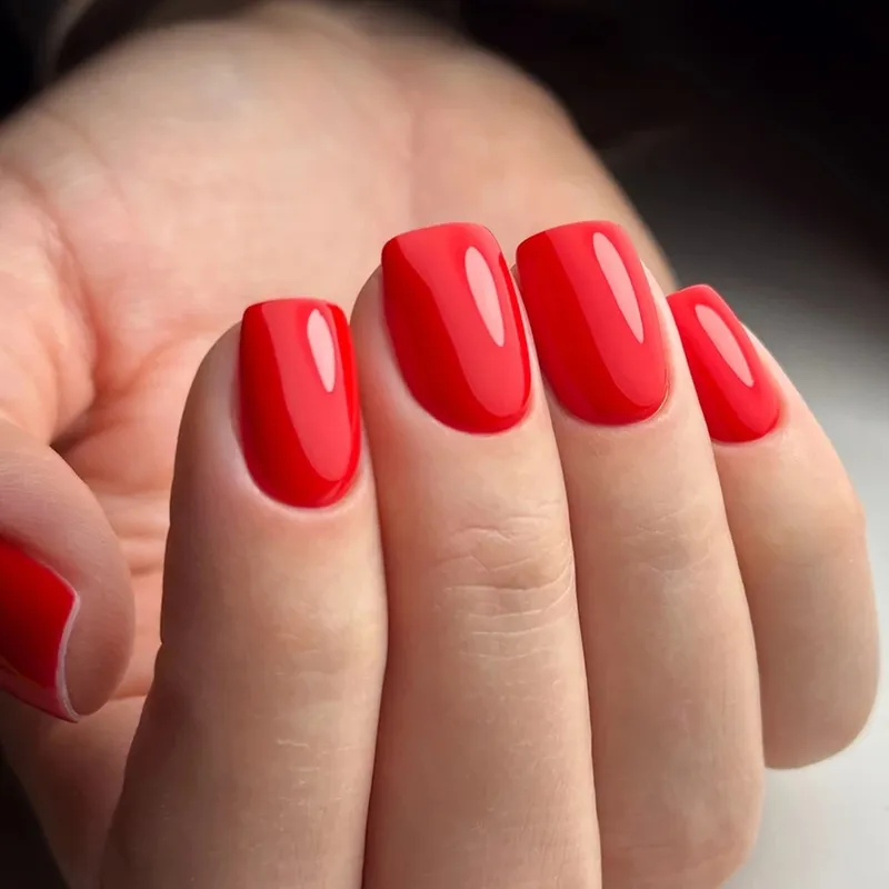 NAILVANA Géllakk - Iconic 004