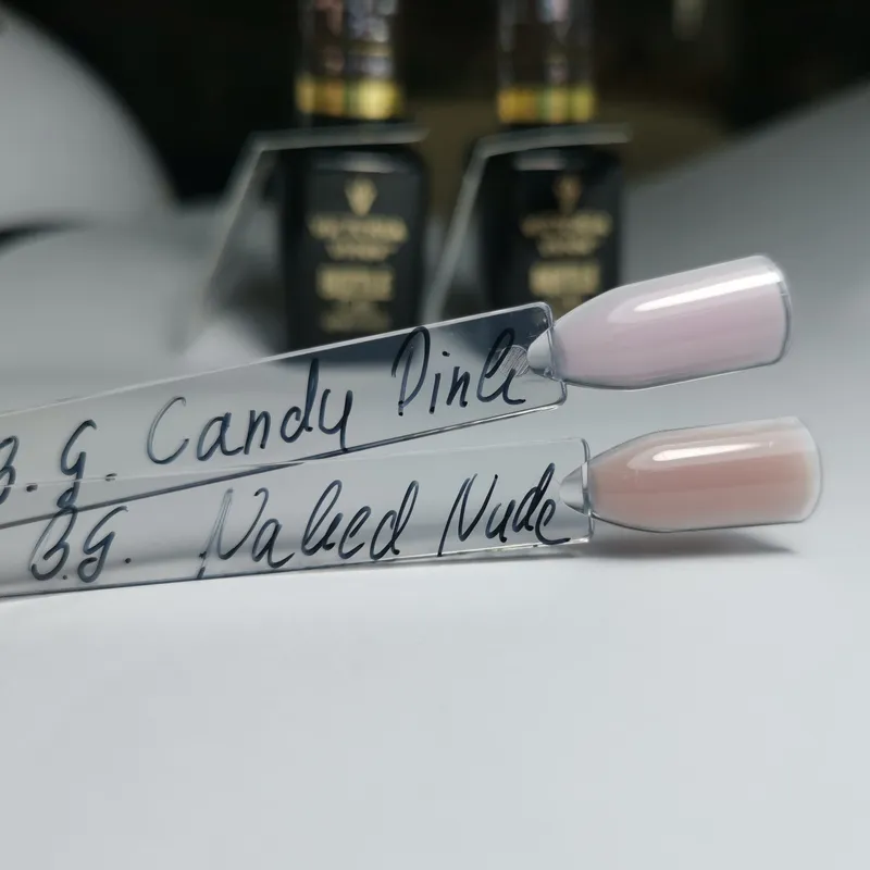 Victoria Vynn Bottle Gel 15ml - Naked Nude