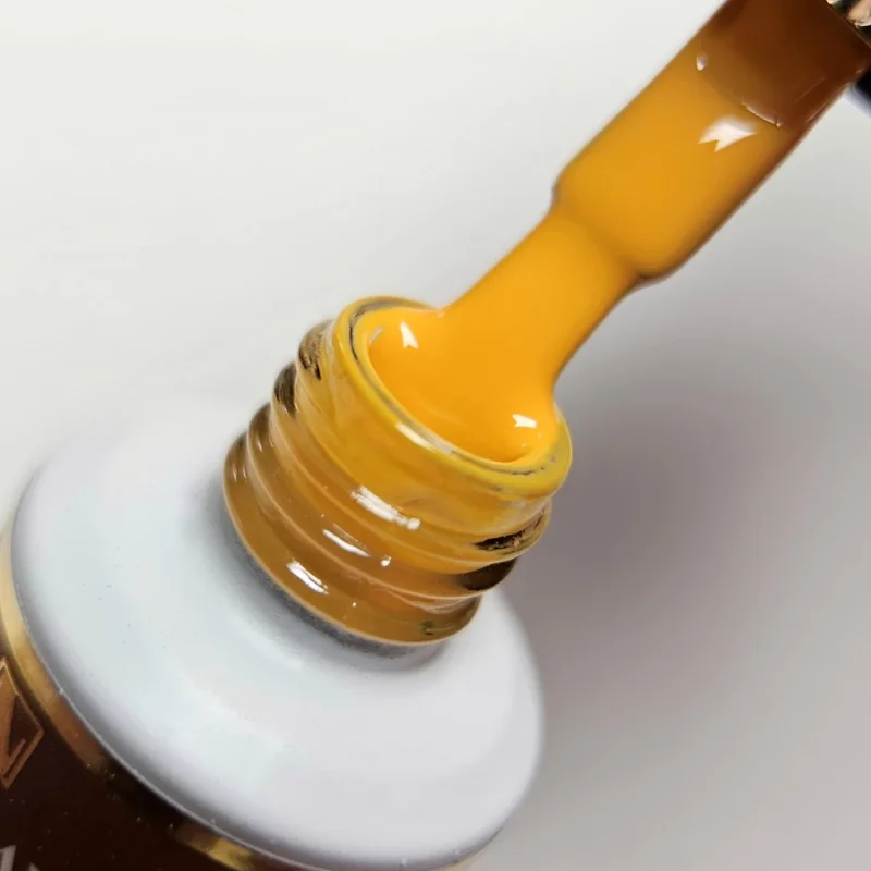 NAILVANA Géllakk - Iconic 076