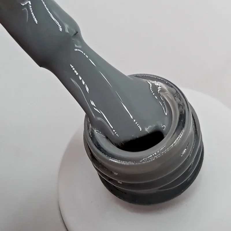 NAILVANA Géllakk - Iconic 055