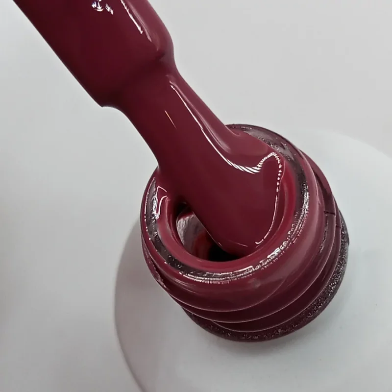 NAILVANA Géllakk - Iconic 057