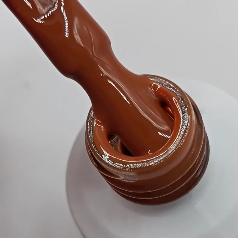 NAILVANA Géllakk - Iconic 060