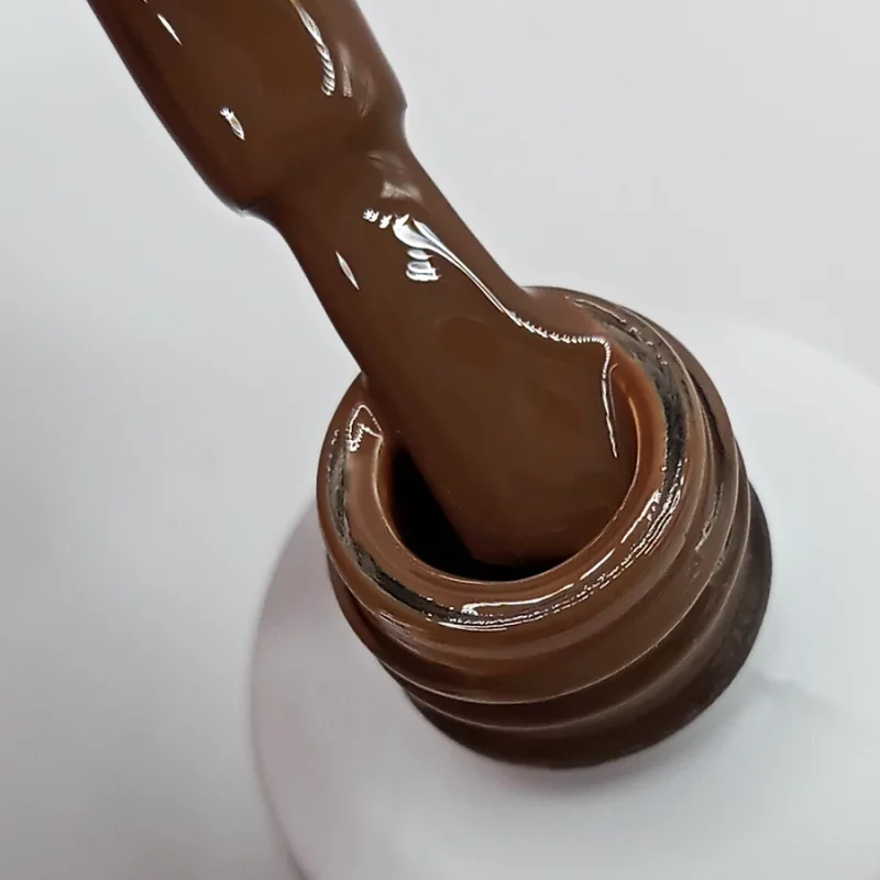 NAILVANA Géllakk - Iconic 061