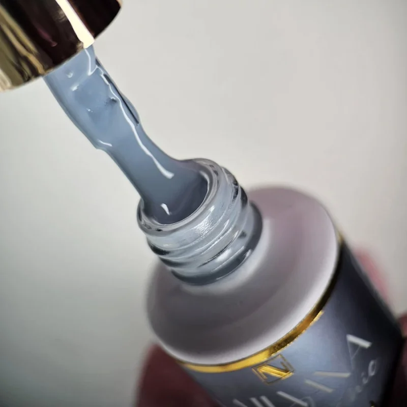 NAILVANA Géllakk - Iconic 014