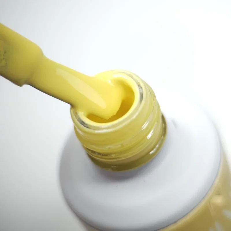 NAILVANA Géllakk - Iconic 042