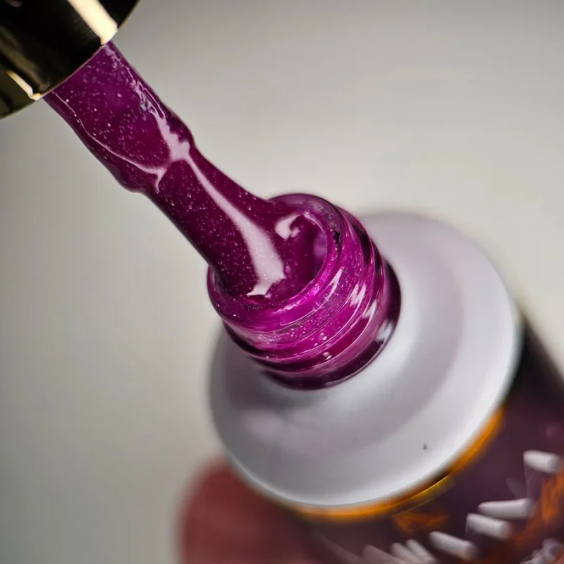 NAILVANA Géllakk - Reflective 004