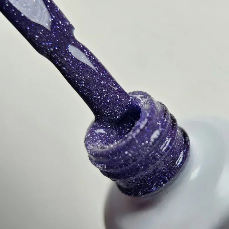 NAILVANA Géllakk - Reflective 024