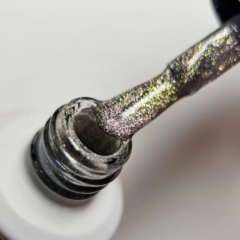 NAILVANA Géllakk - Cat Eye 041