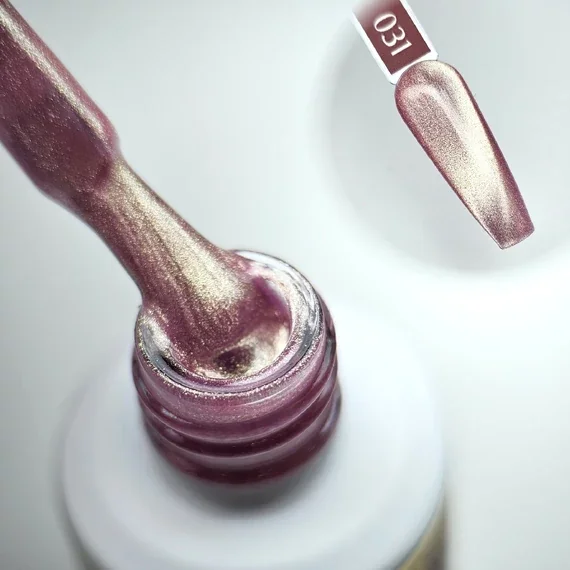 NAILVANA Géllakk - Cat Eye 031