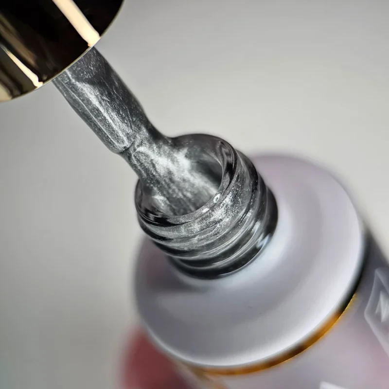 NAILVANA Géllakk - Cat Eye 001