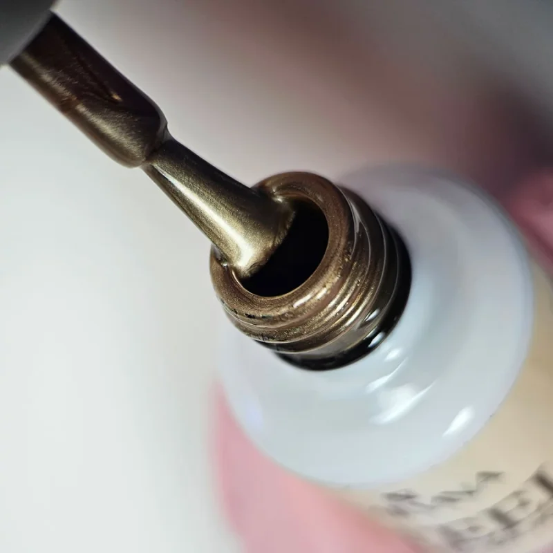 NAILVANA Géllakk - Steel Champagne