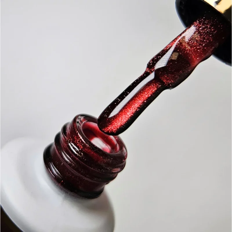 NAILVANA Géllakk - Cat Eye 047