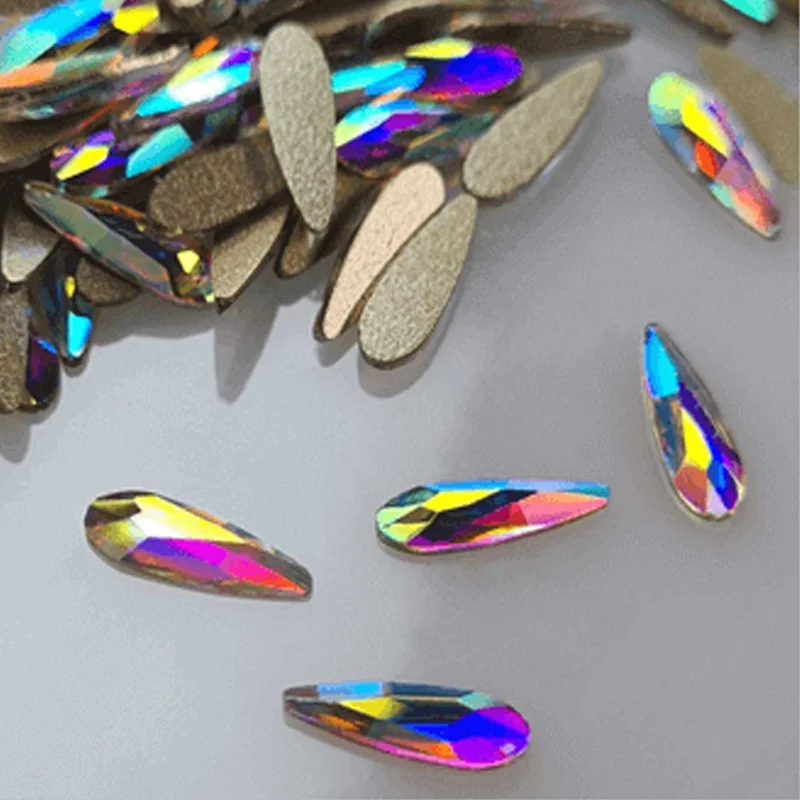 Multicolor formakő 12 db No.P004 2,5x8mm közepes csepp