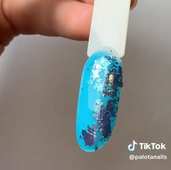 Füstfólia beépítése világoskék jelly színbe