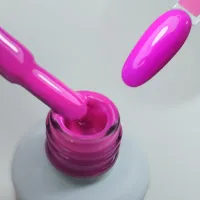 NAILVANA Géllakk - Iconic 098