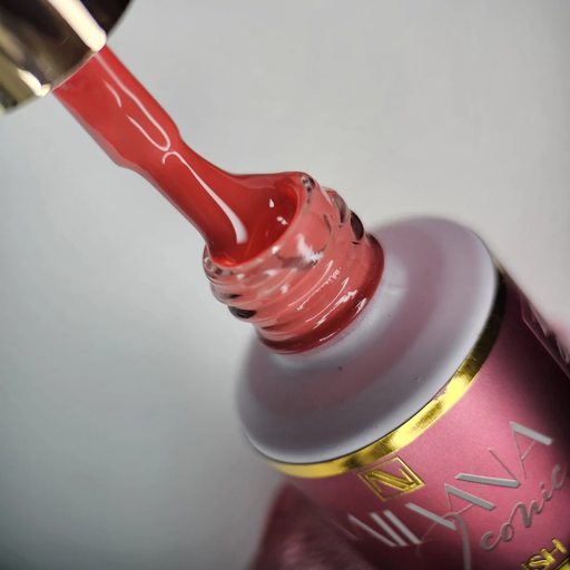 NAILVANA Géllakk - Iconic 026