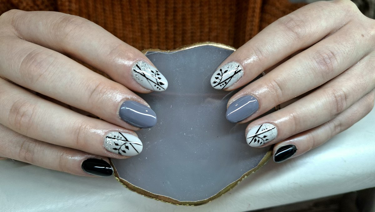 Simonné László Bernadett munkája 1