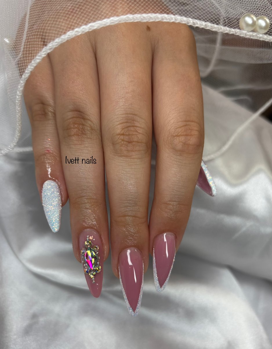 Smodics-Farkas Ivett munkája 2