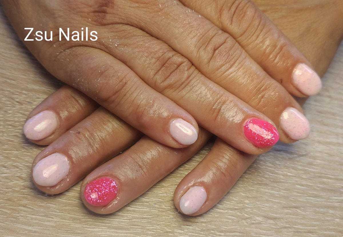 Tóth-Gerstmàjer Zsuzsa munkája 32