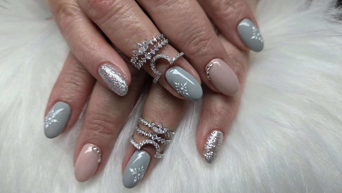 Vélinné Pongó Móniks munkája 4